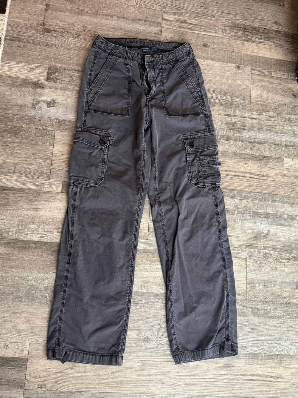 American Eagle Outfitters Women’s Dark Gray Cargo Joggers